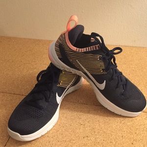 Nike Metcon sneakers Sz 6.5